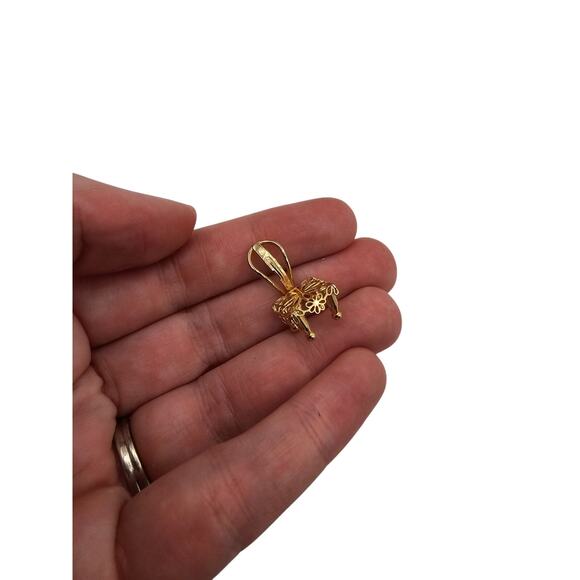 Dollhouse Miniature Gold Plated Mesh Top Table and 4 Chairs Minitiques - Picture 3 of 4